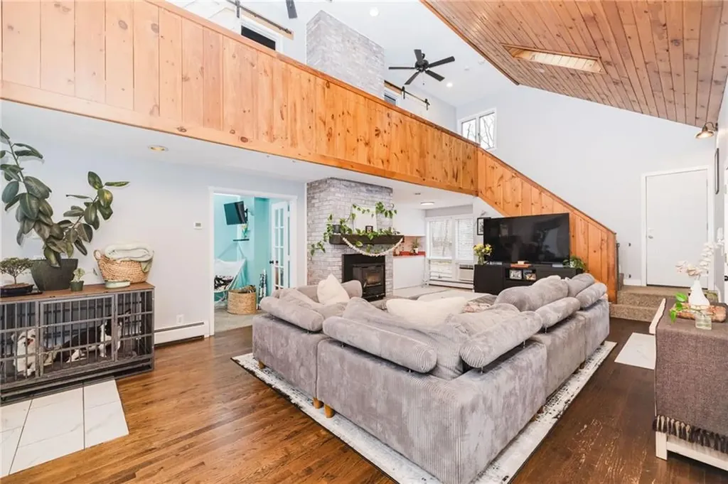 235 Lippitt Avenue Cranston RI 02921