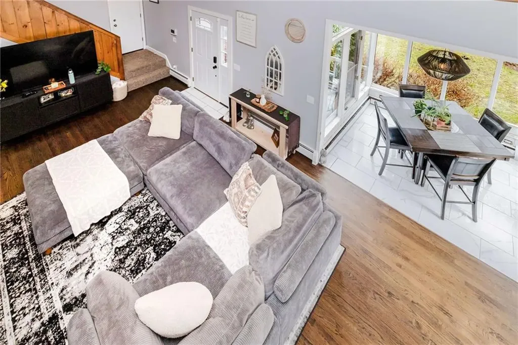 235 Lippitt Avenue Cranston RI 02921