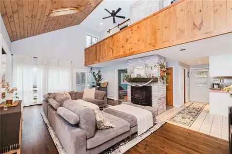 235 Lippitt Avenue Cranston RI 02921