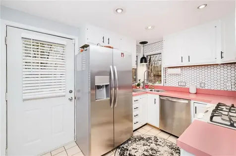 235 Lippitt Avenue Cranston RI 02921