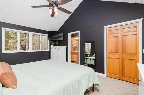 235 Lippitt Avenue Cranston RI 02921