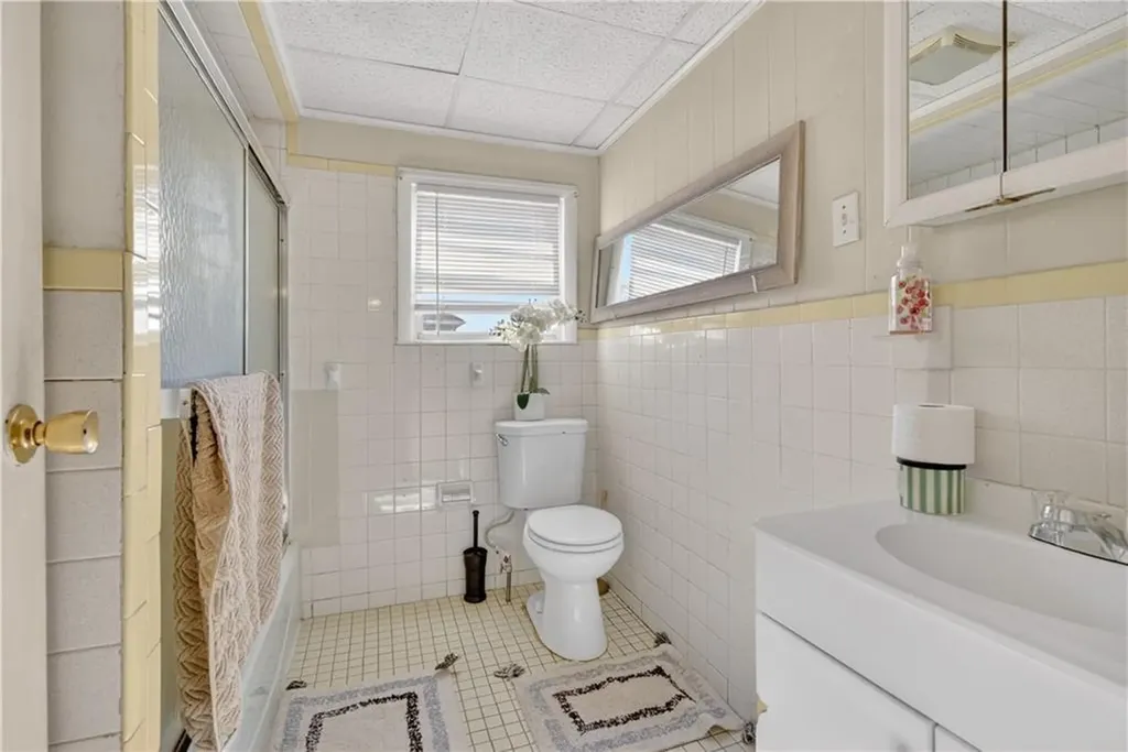 108 110 Sumner Avenue Central Falls RI 02863