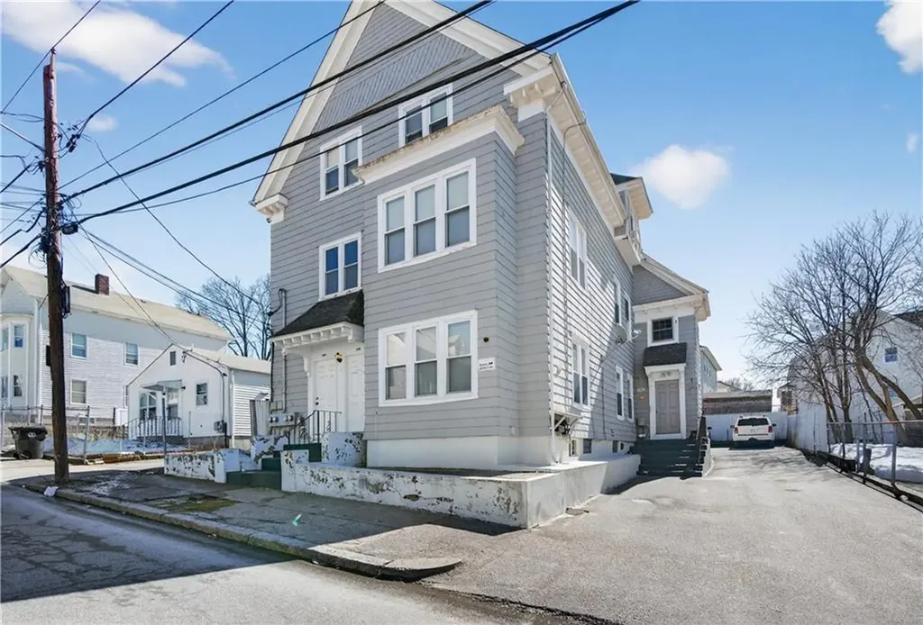 108 110 Sumner Avenue Central Falls RI 02863