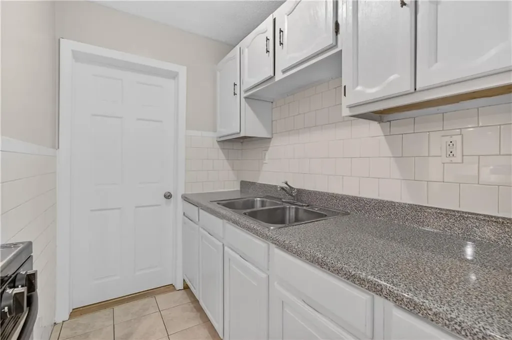 108 110 Sumner Avenue Central Falls RI 02863