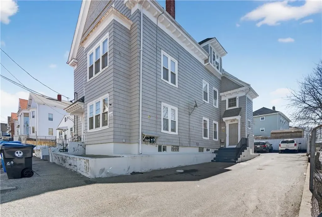 108 110 Sumner Avenue Central Falls RI 02863