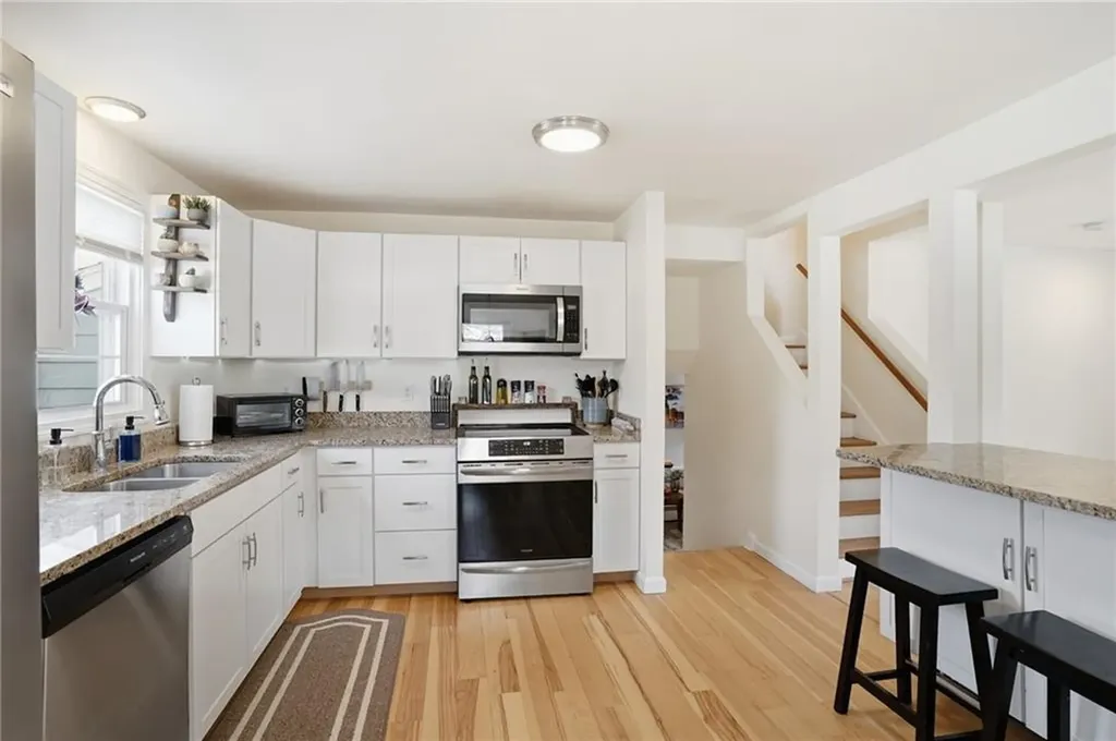 1270 Hope Street Bristol RI 02809