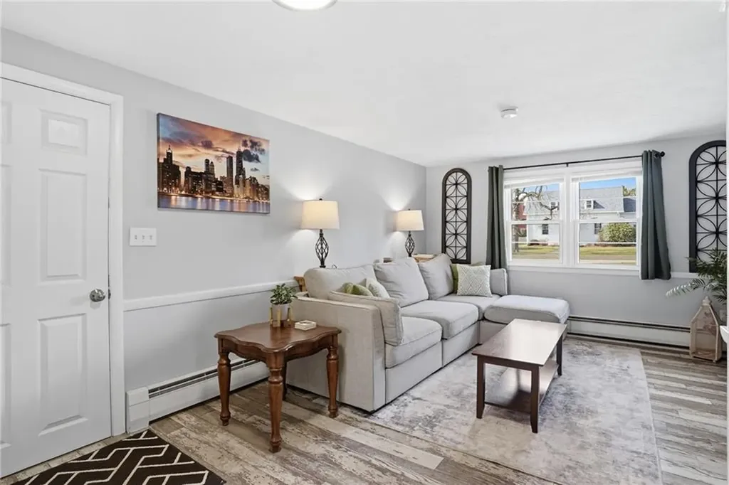 1270 Hope Street Bristol RI 02809