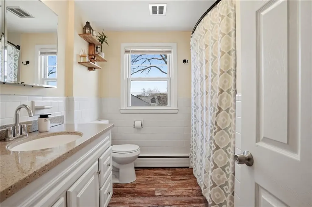 1270 Hope Street Bristol RI 02809