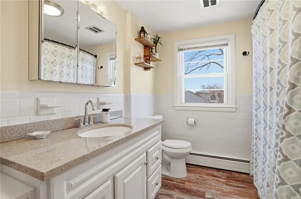 1270 Hope Street Bristol RI 02809