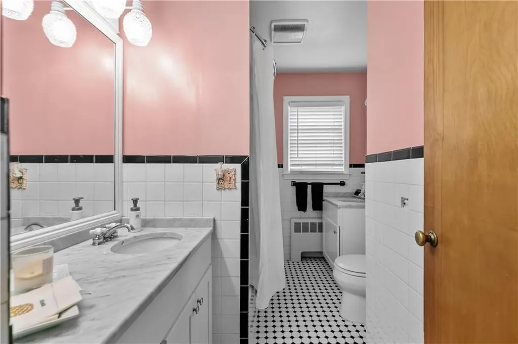 2 Cliff Avenue Newport RI 02840