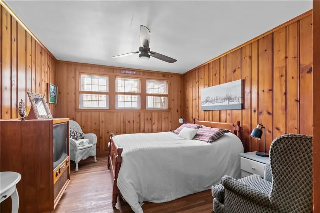 2 Cliff Avenue Newport RI 02840