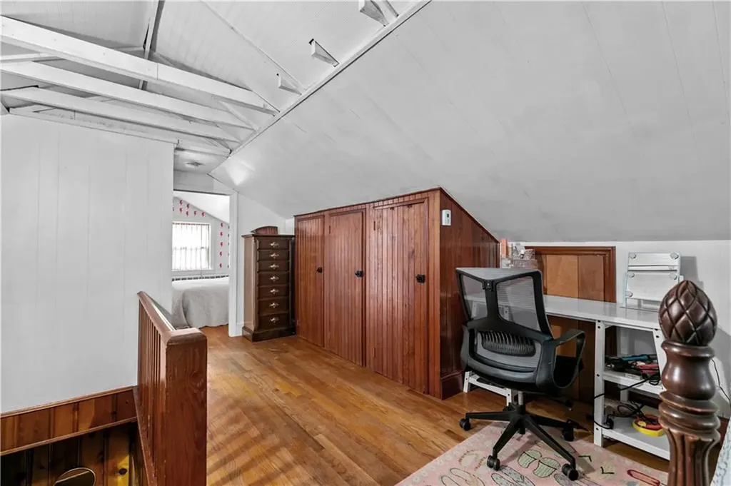 2 Cliff Avenue Newport RI 02840