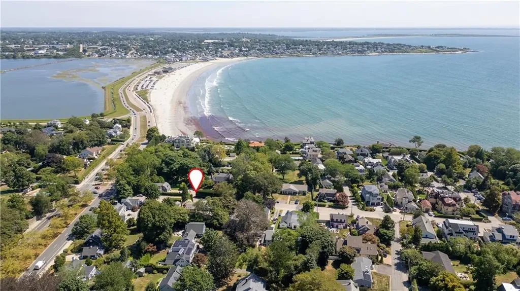 2 Cliff Avenue Newport RI 02840