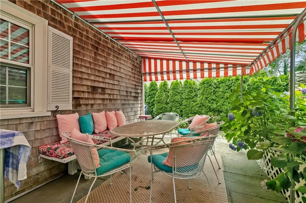 2 Cliff Avenue Newport RI 02840