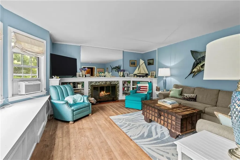 2 Cliff Avenue Newport RI 02840