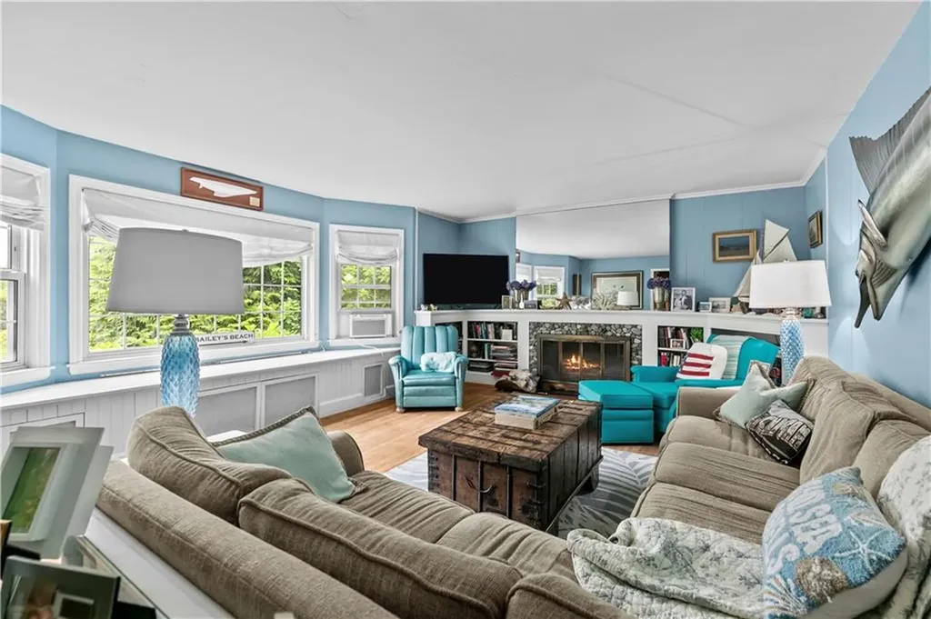 2 Cliff Avenue Newport RI 02840