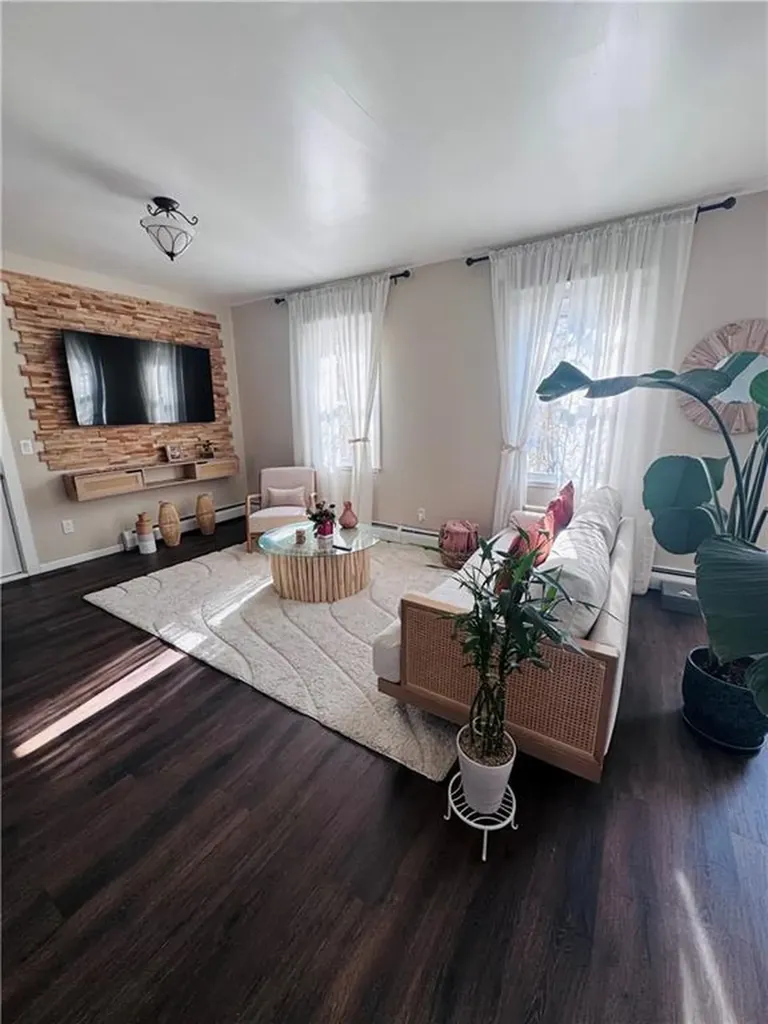 115 Irving Road Warwick RI 02888