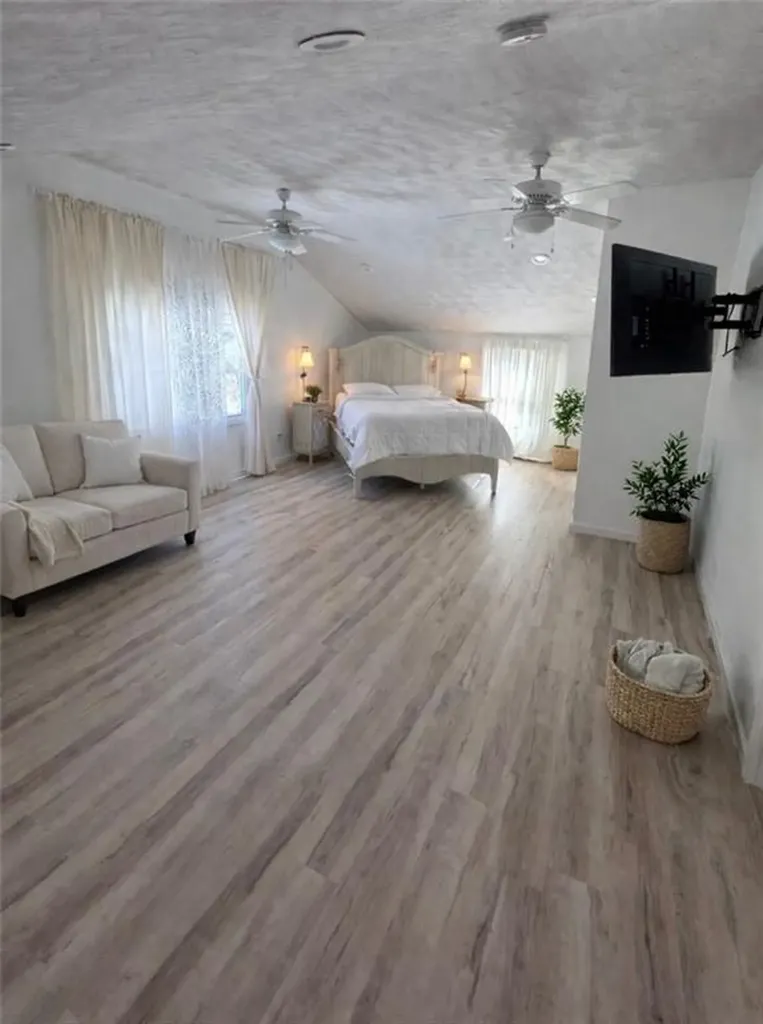 115 Irving Road Warwick RI 02888