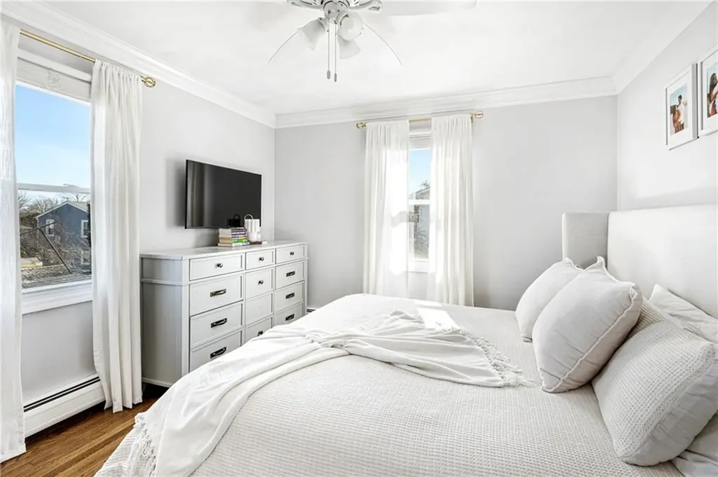 6 Jenkins Street Bristol RI 02809
