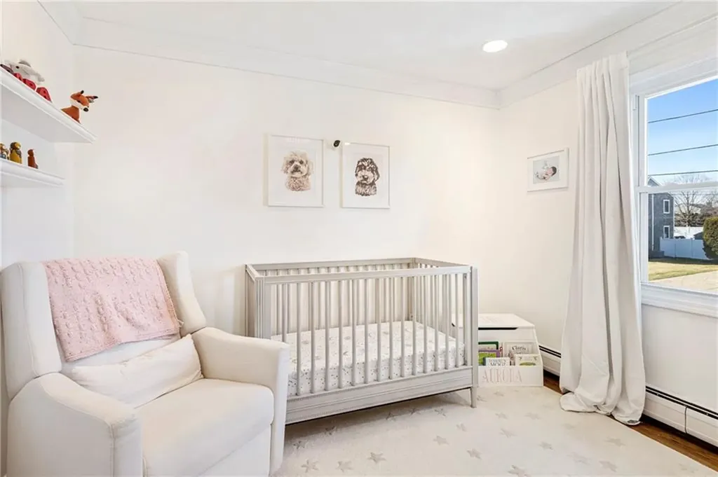 6 Jenkins Street Bristol RI 02809