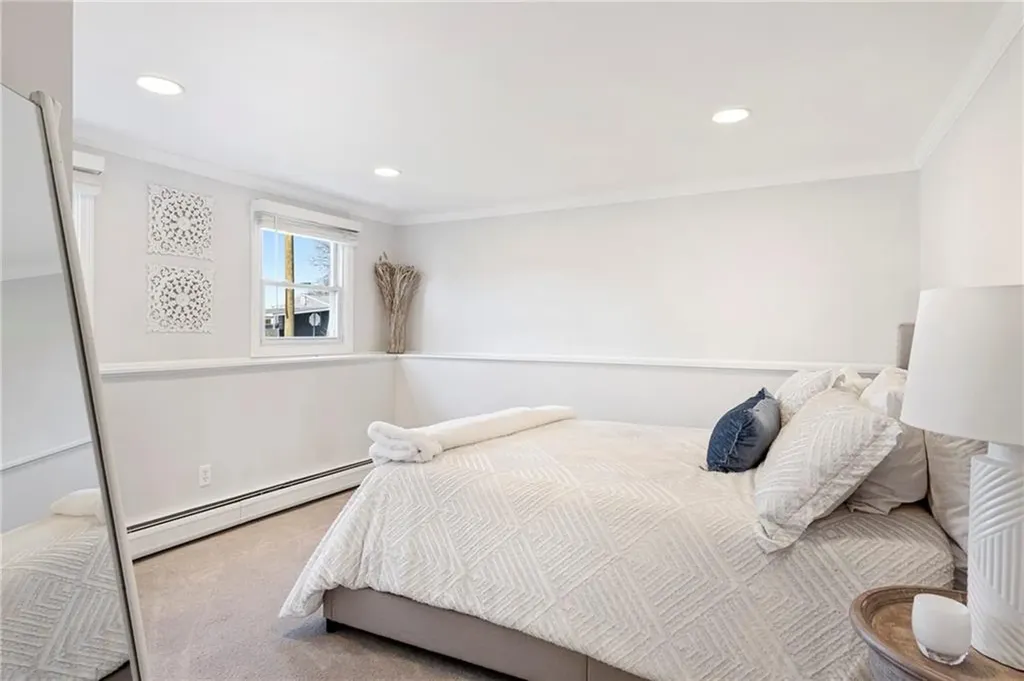 6 Jenkins Street Bristol RI 02809