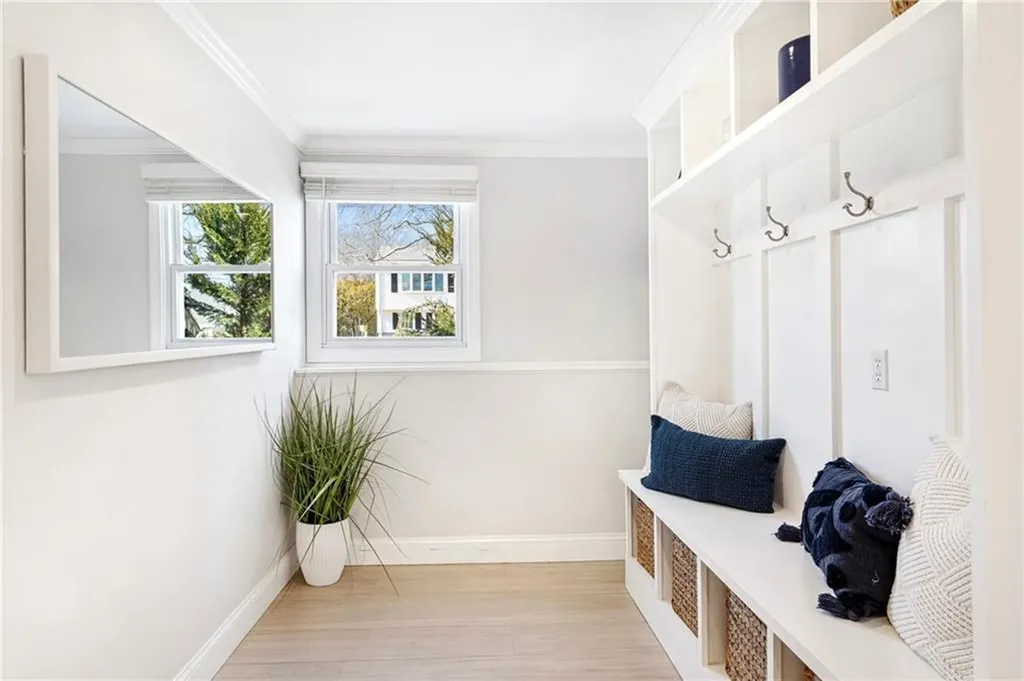 6 Jenkins Street Bristol RI 02809