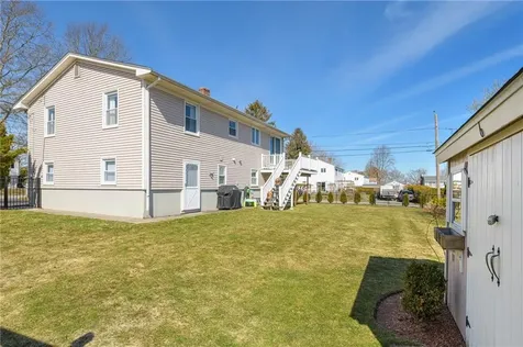6 Jenkins Street Bristol RI 02809