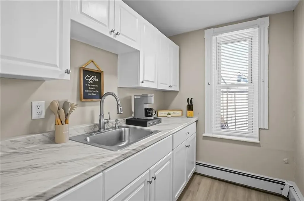 72 Rugby Street Providence RI 02905