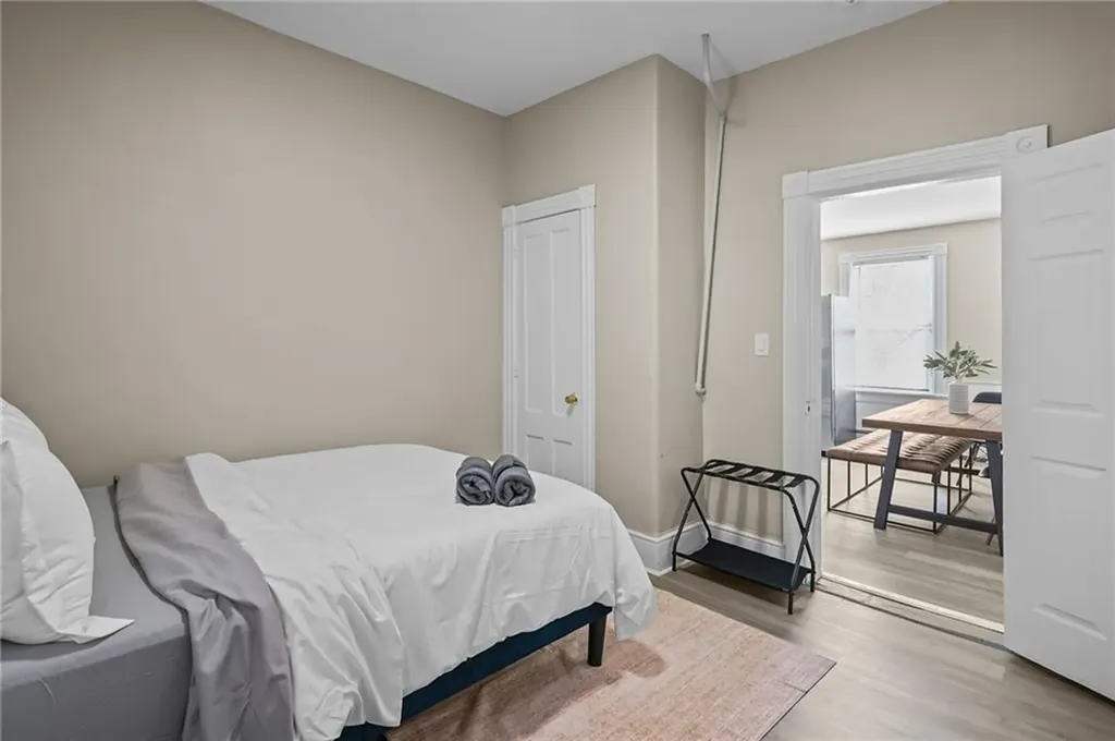 72 Rugby Street Providence RI 02905