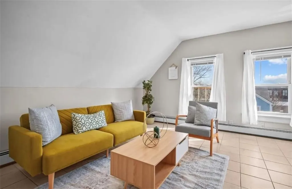 72 Rugby Street Providence RI 02905