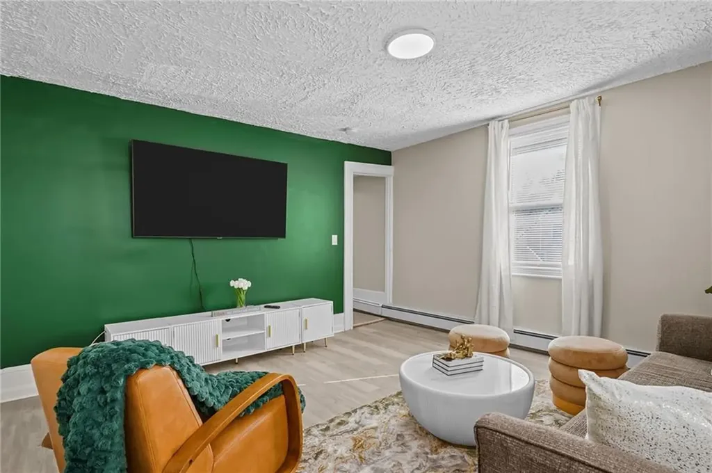 72 Rugby Street Providence RI 02905