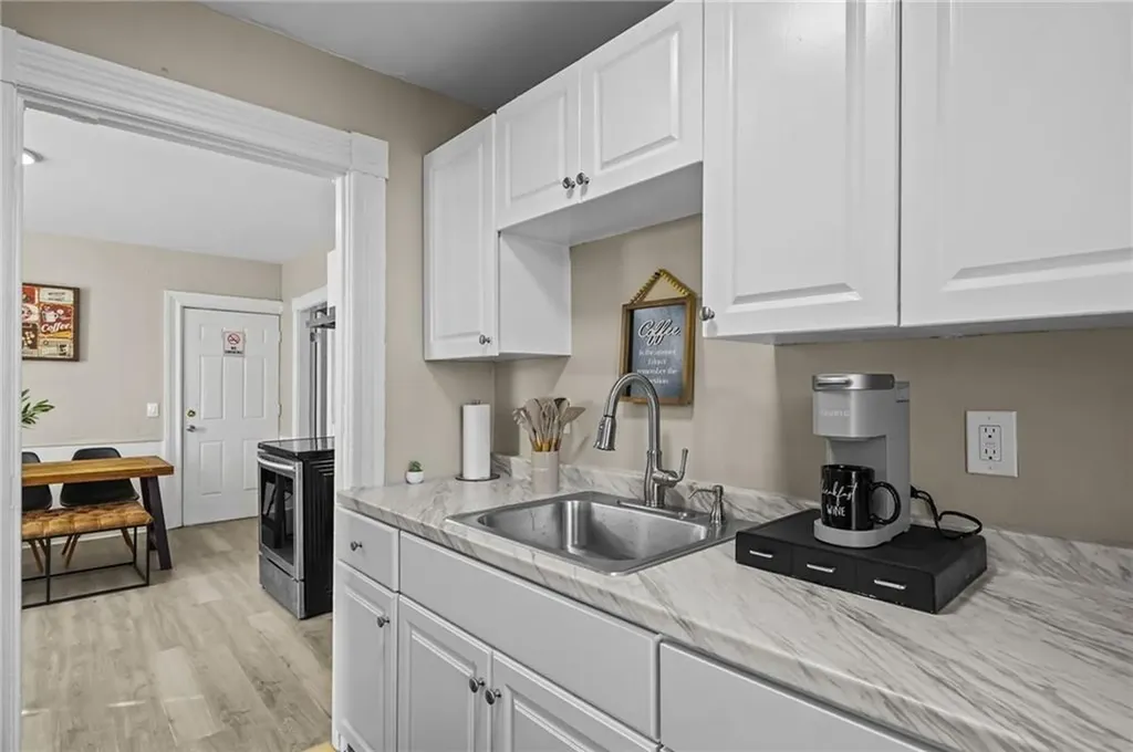 72 Rugby Street Providence RI 02905