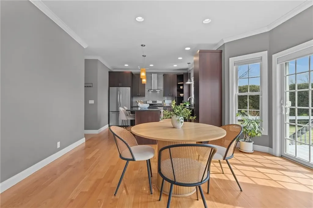 67 Fairview Lane Portsmouth RI 02871