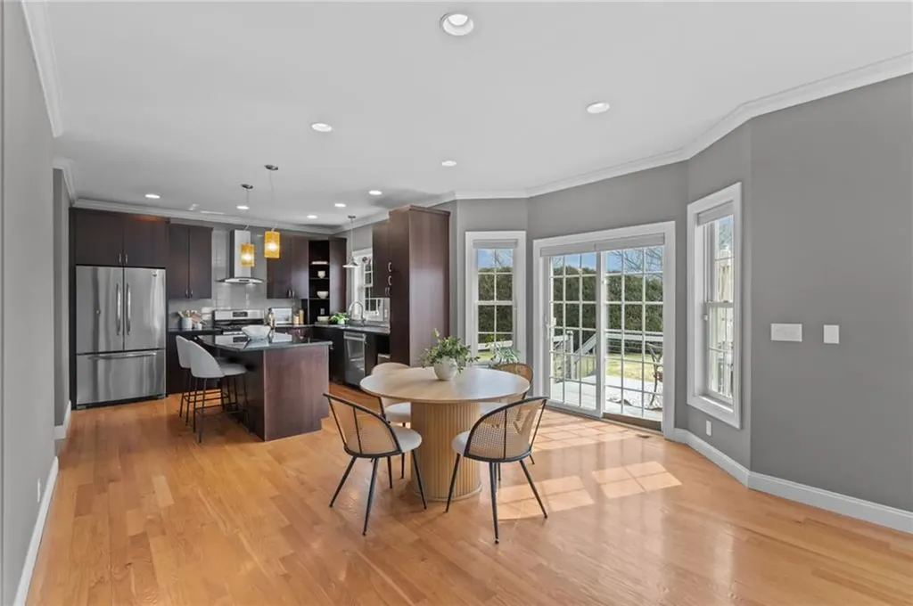 67 Fairview Lane Portsmouth RI 02871