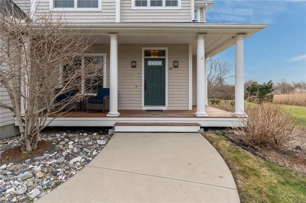 67 Fairview Lane Portsmouth RI 02871