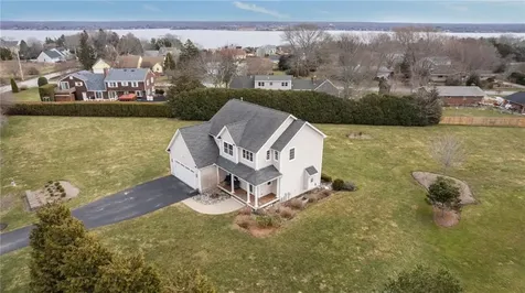 67 Fairview Lane Portsmouth RI 02871