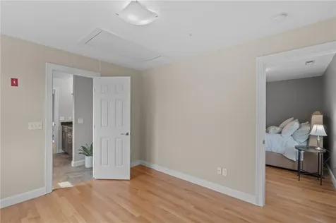67 Fairview Lane Portsmouth RI 02871