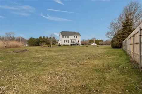 67 Fairview Lane Portsmouth RI 02871