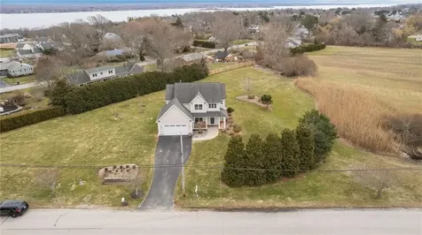 67 Fairview Lane Portsmouth RI 02871