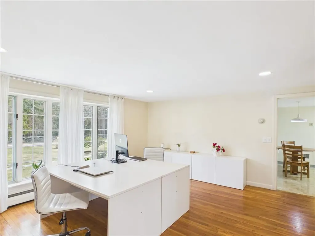 449 Love Lane Warwick RI 02886
