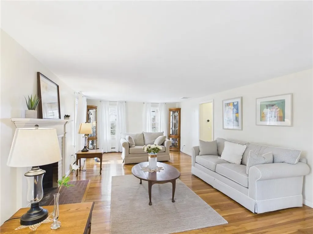 449 Love Lane Warwick RI 02886