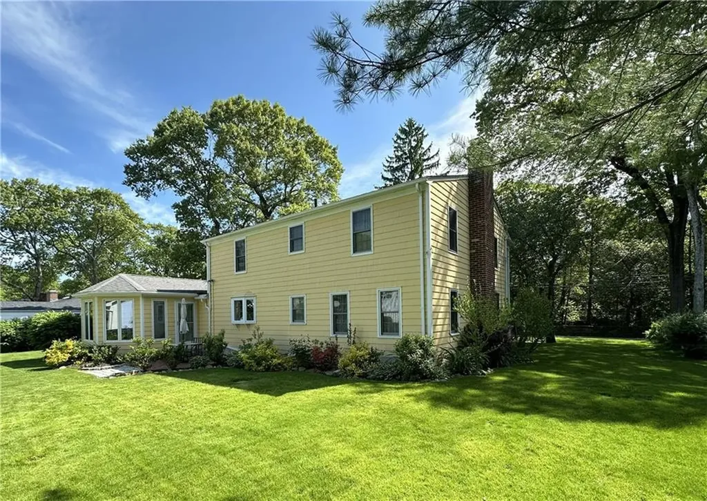 449 Love Lane Warwick RI 02886