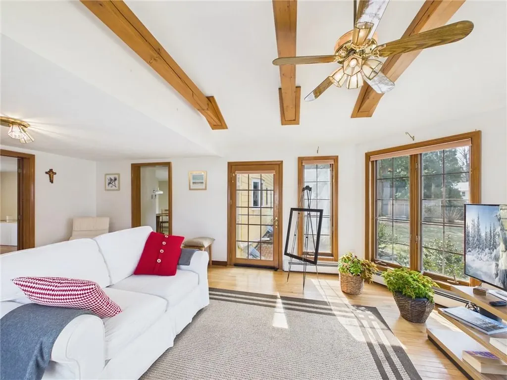 449 Love Lane Warwick RI 02886