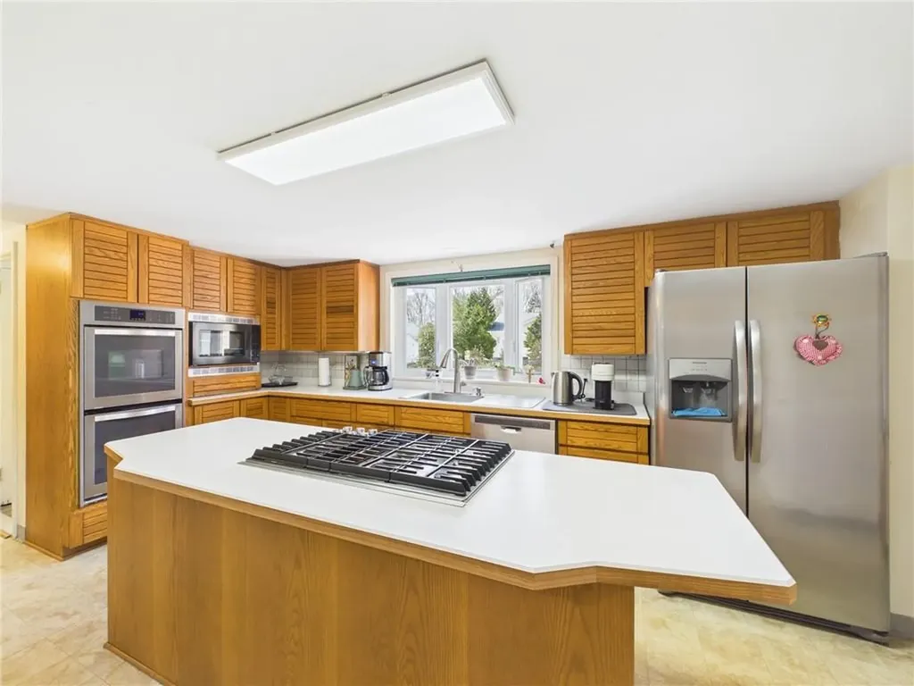 449 Love Lane Warwick RI 02886