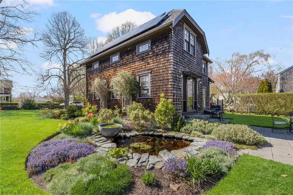 68 Sachuest Way Middletown RI 02842