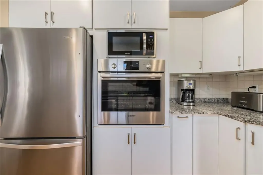 68 Sachuest Way Middletown RI 02842
