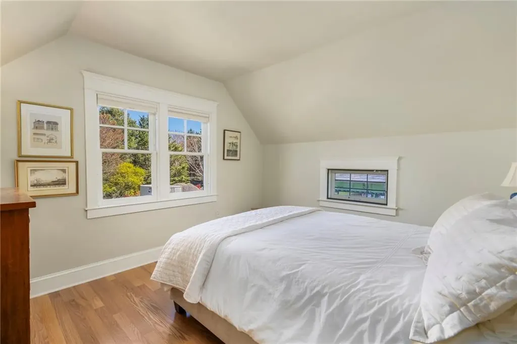 68 Sachuest Way Middletown RI 02842