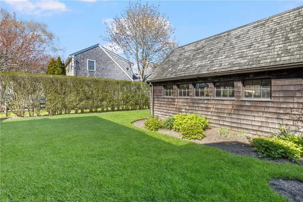 68 Sachuest Way Middletown RI 02842