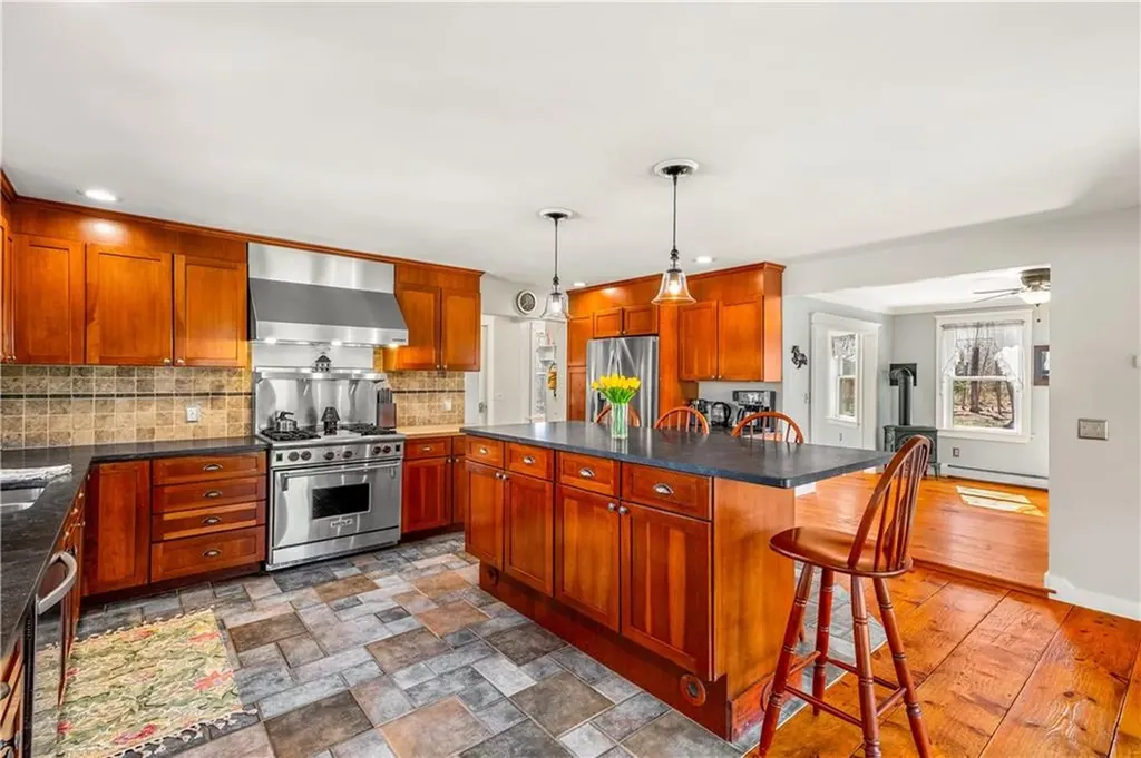 613 Slocum Road Exeter RI 02874