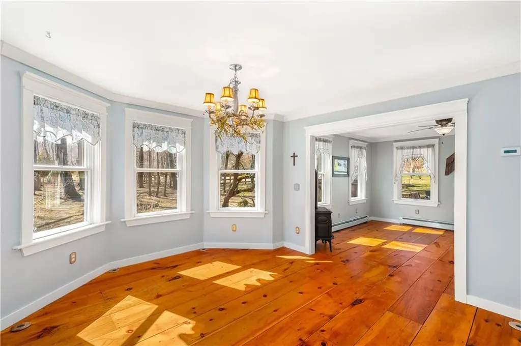 613 Slocum Road Exeter RI 02874